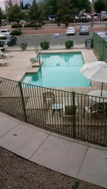 InTown Suites Extended Stay Phoenix AZ - Gilbert - image 3