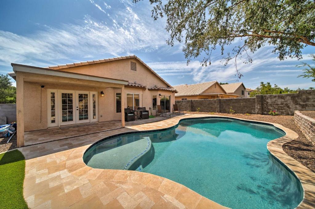 Private Sonoran Oasis with Heated Pool Near Hiking! - main image