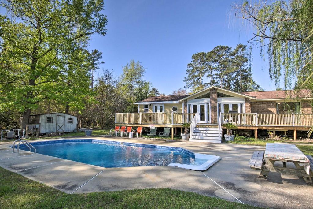 Gilbert House with Outdoor Oasis on Lake Murray - image 2