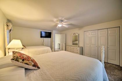 Spacious Condo with Wraparound Deck Walk to Marina! - image 14