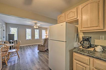 Gilbertsville Condo with Patio by Kentucky Lake - image 8