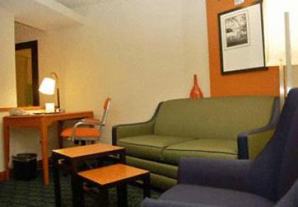 Fairfield Inn & Suites by Marriott Gillette - image 13