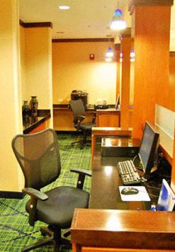 Fairfield Inn & Suites by Marriott Gillette - image 3