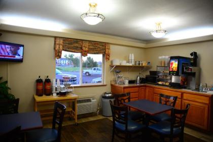 Budget Inn Express - image 11