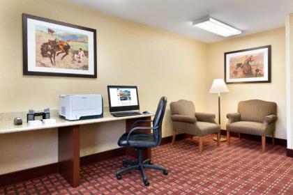 Hampton Inn Gillette - image 10