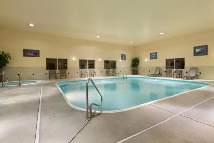 Hampton Inn Gillette - image 4