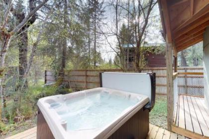 Loveland Cottage Girdwood