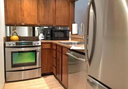 Snowater Condo #31 - 2 Story Condo with WiFi- Sleeps 4 - Beautifully decorated! - image 10