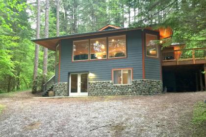 Snowline Cabin #29 - An Ultra Custom Family Vacation Home! - image 2