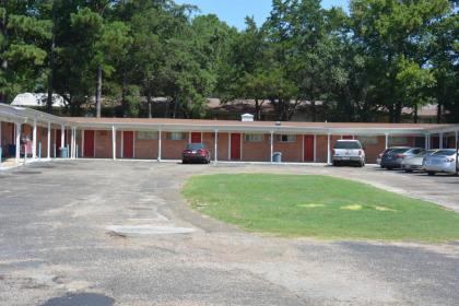 Economy Inn - Gladewater - image 11