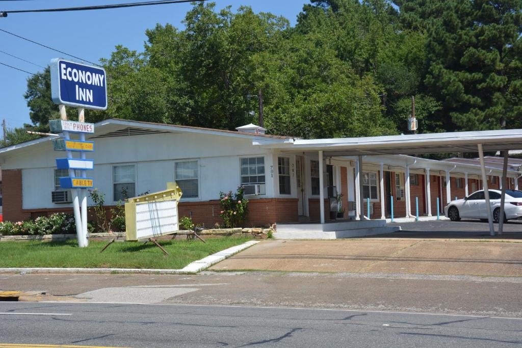 Economy Inn - Gladewater - image 6