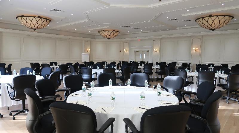 Glen Cove Mansion Hotel & Conference Center - image 7