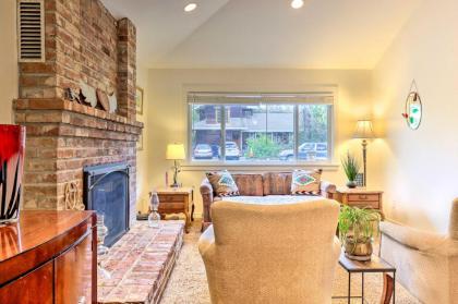 Wine Country Retreat at Private Creekside House! - image 6