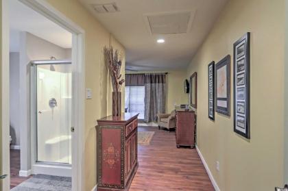 Southern Glen Rose Ranch House - Walk to Downtown! - image 6