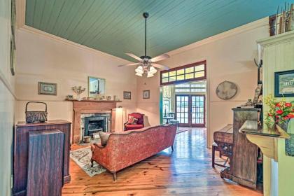 The Lilly House Historic Glen Rose Getaway! - image 8