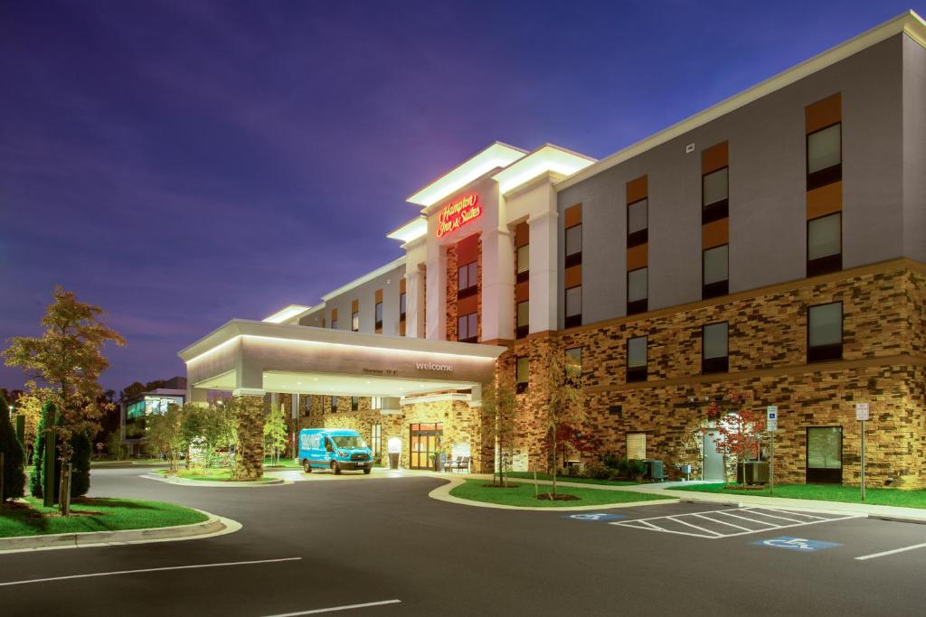 Hampton Inn & Suites Glenarden/Washington DC - main image