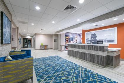 Hampton Inn & Suites Glenarden/Washington DC - image 10