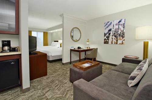 SpringHill Suites Phoenix Glendale Sports & Entertainment District - image 5