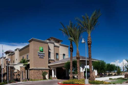 Holiday Inn Express & Suites Phoenix Glendale Dist an IHG Hotel - main image