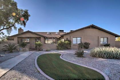 Pet-Friendly Glendale Home with Pool and Putting Green - image 3