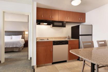 Hampton Inn & Suites Denver-Cherry Creek - image 8