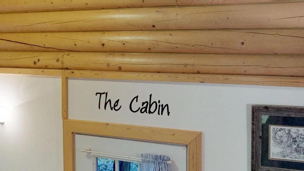 The Cabin at Lydia's Canyon - image 2