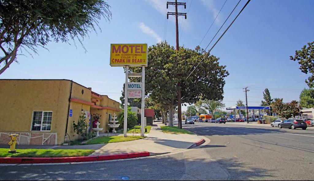 Griffith Park Motel in Los Angeles Hollywood Area - image 6