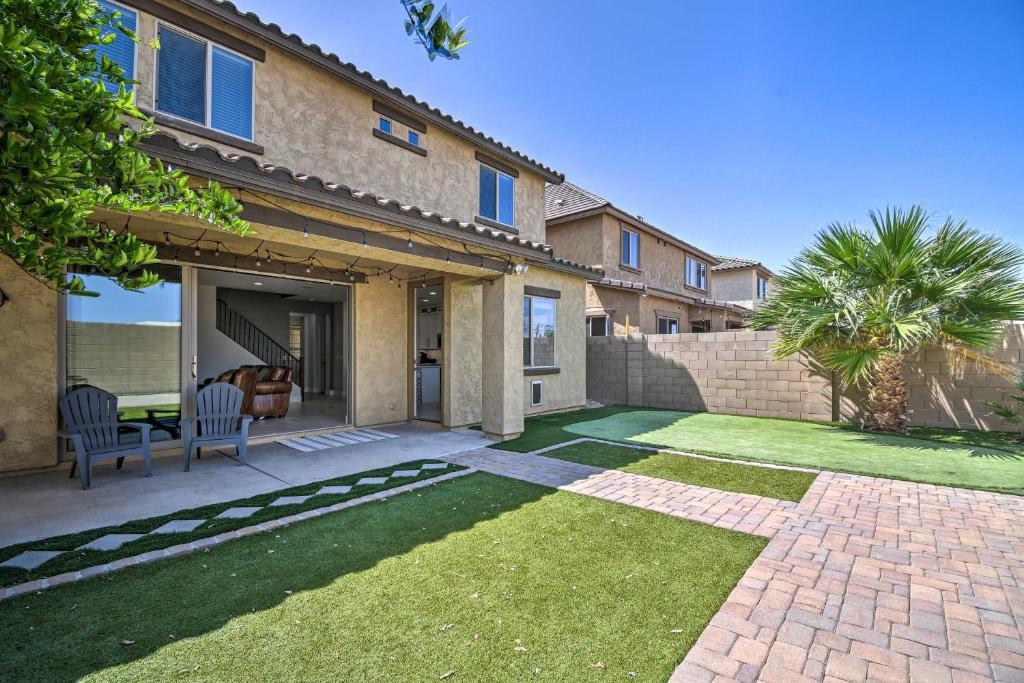 Glendale Home with Putting Green and Pool Access! - image 6
