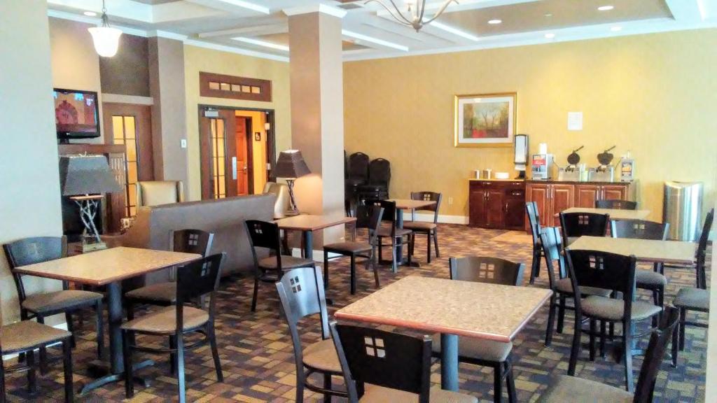 Astoria Hotel & Suites - Glendive - image 6