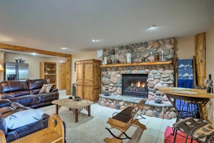 Spacious Black Forest Apt 11 Mi from USAFA! - image 1