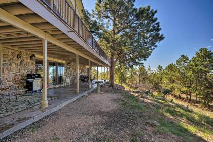 Spacious Black Forest Apt 11 Mi from USAFA! - image 2