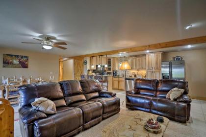 Spacious Black Forest Apt 11 Mi from USAFA! - image 8