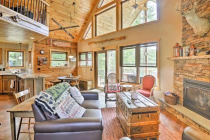 Quiet Adirondack Cabin on Private Lake! - image 11