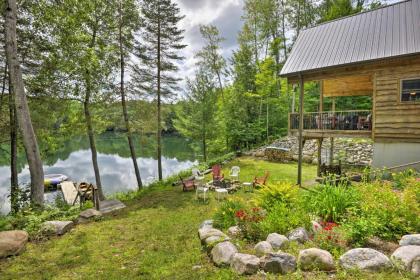 Quiet Adirondack Cabin on Private Lake! - image 15