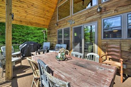 Quiet Adirondack Cabin on Private Lake! - image 2