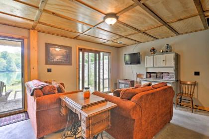 Quiet Adirondack Cabin on Private Lake! - image 4