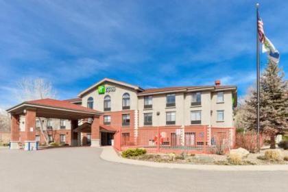 Holiday Inn Express Glenwood Springs Aspen Area - image 10