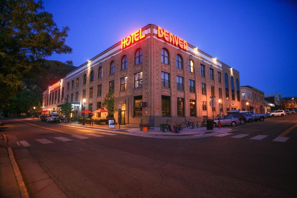 Hotel Denver - main image