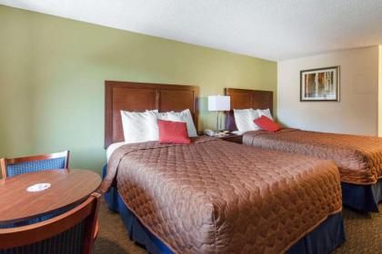 Rodeway Inn Glenwood Springs - image 2