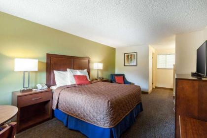 Rodeway Inn Glenwood Springs - image 4