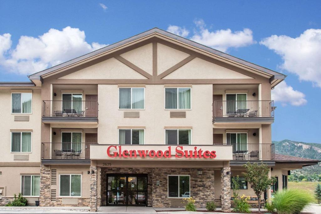 Glenwood Suites Ascend Hotel Collection BY CHOICE HOTELS - main image