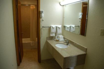 Caravan Inn - image 10