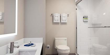 Quality Inn Gloucester - image 2