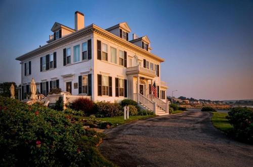 Ocean House Hotel at Bass Rocks - image 3