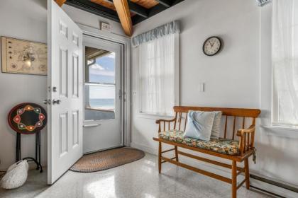 Ocean Front Cottage - Long Beach - image 7