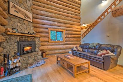 Custom Riverfront Log Home near Stevens Pass! - image 14