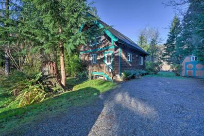 New! Riverfront Cabin near Hiking and Stevens Pass - image 9