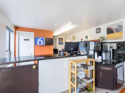 Motel 6 Gold Beach - image 4