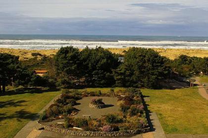 Gold Beach Inn - image 10