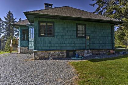 Forested Gold Beach House with Panoramic Ocean Views! - image 10